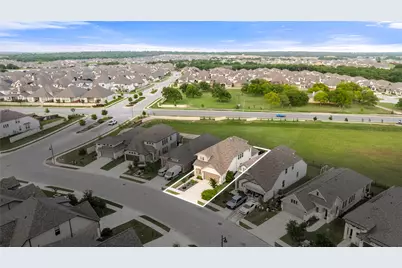 113 Dycus Bend, Liberty Hill, TX 78642 - Photo 2