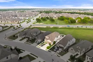 113 Dycus Bnd, Liberty Hill, TX 78642 - Photo 2
