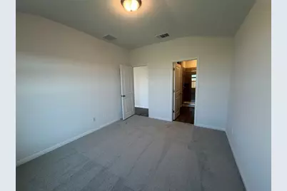 121 Honey Bee Road, Jarrell, TX 76537 - Photo 8