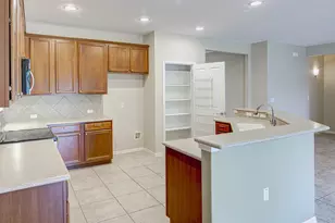 321 Cooper Lake Dr, Georgetown, TX 78633 - Photo 10