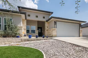202 Roy Nichols Dr, Blanco, TX 78606 - Photo 2