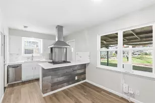 404 Seminole Dr, Austin, TX 78745 - Photo 10