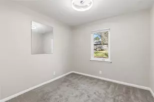 404 Seminole Dr, Austin, TX 78745 - Photo 14