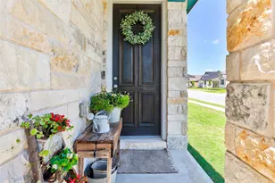 104 Ladolia Ln, San Marcos, TX 78666 - Photo 4