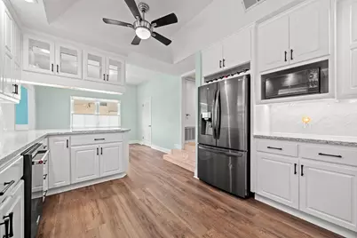 10805 Spicewood Parkway, Austin, TX 78750 - Photo 14