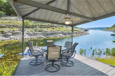 529 Venture Boulevard S, Point Venture, TX 78645 - Photo 2