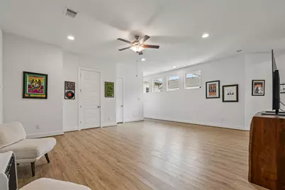 208 Great Lawn Bend, Liberty Hill, TX 78642 - Photo 10