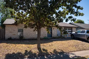 2509 Cockburn Dr, Austin, TX 78745 - Photo 2