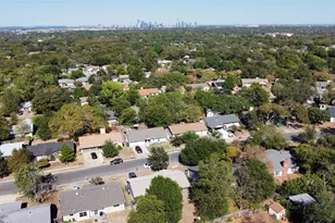 2509 Cockburn Dr, Austin, TX 78745 - Photo 4
