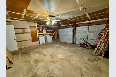 6200 Woodhue Drive, Austin, TX 78745 - Photo 20