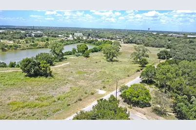 1249 Sleepy Hollow Ln Lane, New Braunfels, TX 78130 - Photo 6
