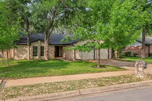 4506 Oak Creek Dr, Austin, TX 78727 - Photo 2
