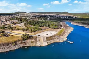 7805 Turnback Ledge Trail, Lago Vista, TX 78645 - Photo 32