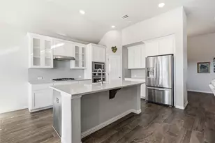 7805 Turnback Ledge Trail, Lago Vista, TX 78645 - Photo 8