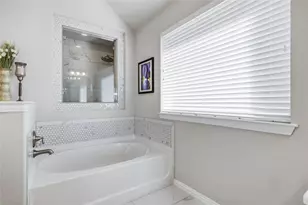 7805 Turnback Ledge Trail, Lago Vista, TX 78645 - Photo 18