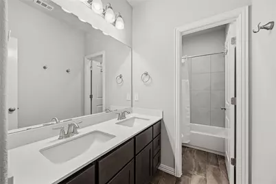 7805 Turnback Ledge Trail, Lago Vista, TX 78645 - Photo 24