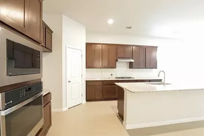 135 Horseshoe Cove, Kyle, TX 78640 - Photo 10