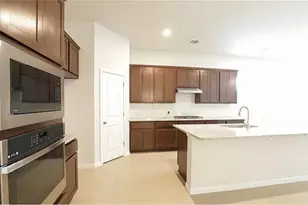 135 Horseshoe Cove, Kyle, TX 78640 - Photo 10