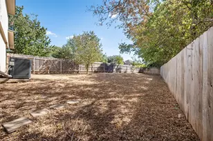 7101 Thannas Way, Austin, TX 78744 - Photo 34