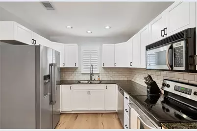 2605 Enfield Road #221, Austin, TX 78703 - Photo 4