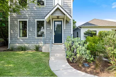 2110 E 9th Street, Austin, TX 78702 - Photo 1