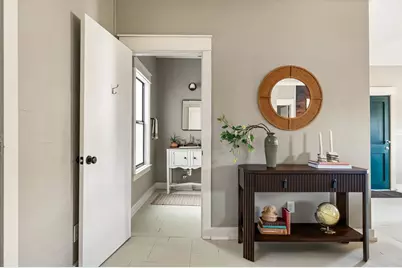 2110 E 9th Street, Austin, TX 78702 - Photo 26