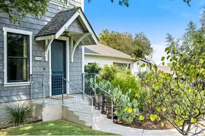 2110 E 9th Street, Austin, TX 78702 - Photo 4