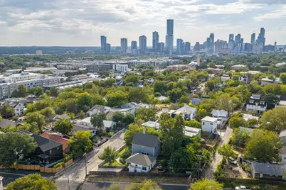 2110 E 9th Street, Austin, TX 78702 - Photo 38