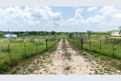 401 Turnback Trail, Dale, TX 78616 - Photo 2