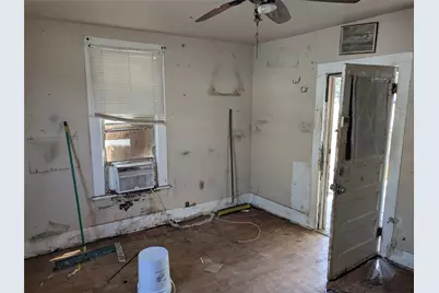 710 S 19th Street, Temple, TX 76504 - Photo 2