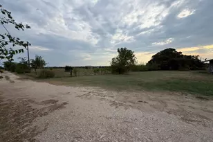 850 Co Rd 218, Florence, TX 76527 - Photo 4