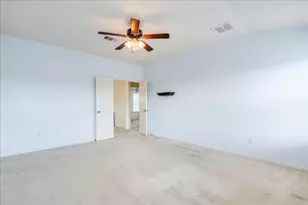 13408 Dwight Eisenhower Ct, Manor, TX 78653 - Photo 16