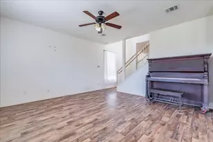 13408 Dwight Eisenhower Ct, Manor, TX 78653 - Photo 6