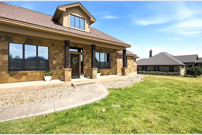 116 Sarahs Lane, Liberty Hill, TX 78642 - Photo 2