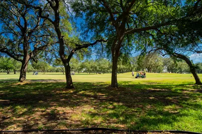 8806 Balcones Club Drive, Austin, TX 78750 - Photo 10
