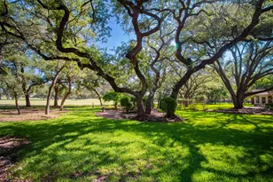 8806 Balcones Club Dr, Austin, TX 78750 - Photo 6