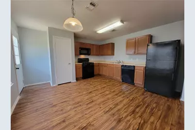 6713 Panda Royle Drive, Del Valle, TX 78617 - Photo 8