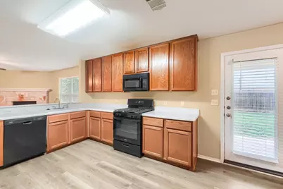 610 Carole Cove, Bastrop, TX 78602 - Photo 14
