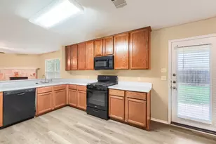 610 Carole Cove, Bastrop, TX 78602 - Photo 14