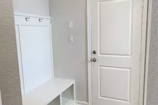 212 Los Olives Ln, Liberty Hill, TX 78642 - Photo 4