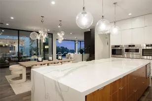 6607 W Courtyard Dr, Austin, TX 78730 - Photo 10