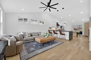 504 W Croslin St, Austin, TX 78752 - Photo 1