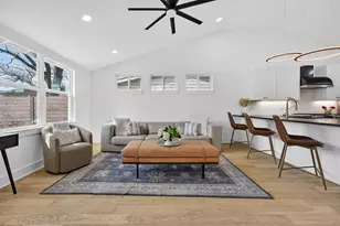 504 W Croslin St, Austin, TX 78752 - Photo 6