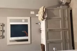 407 S Main St, Taylor, TX 76574 - Photo 14