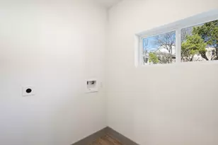 2450 Wickersham Ln, Austin, TX 78741 - Photo 20
