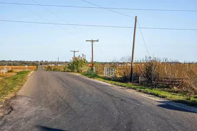 3191 County Road 463, Elgin, TX 78621 - Photo 28