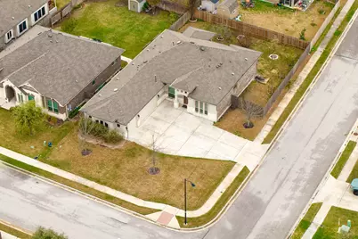 100 Kirkhill Cove, Hutto, TX 78634 - Photo 36