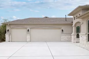 100 Kirkhill Cove, Hutto, TX 78634 - Photo 2
