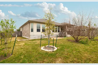 100 Kirkhill Cove, Hutto, TX 78634 - Photo 32