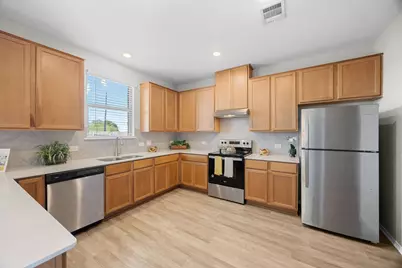 6312 Wagon Spring Street, Del Valle, TX 78617 - Photo 10